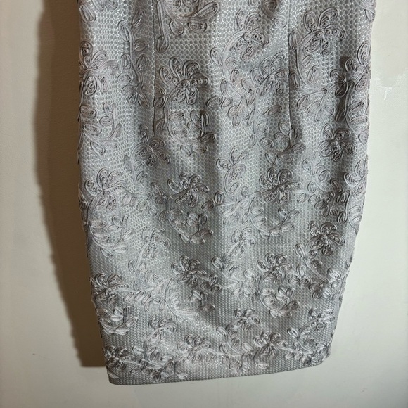 CARMEN MARC VALVOS SZ 6 Ribbon Floral Metallic Sparkly Lined  Knee Length Dress - Picture 4 of 11